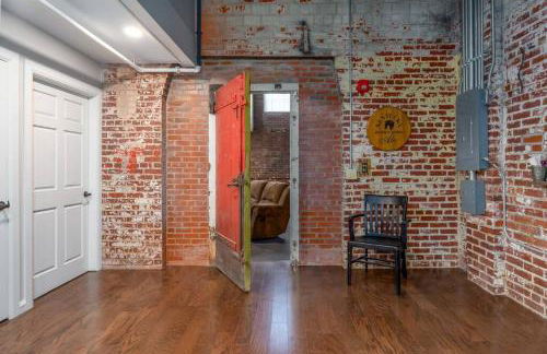 Unique and Charming Downtown Apt - Foto 15