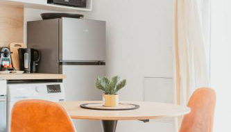 Le Quai 04 - Foto 4, furniture, stove, storage, heating, toaster