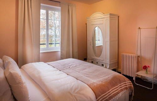 Private Oasis: Luxe 20-guest Estate, Jacuzzi, 8 Ha - Foto 54