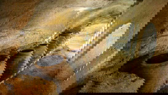 Cueva-Bodega del siglo XVI