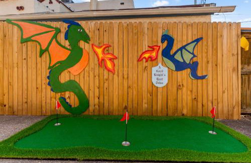 Castle Stay by Gathering Place Hot Tub & Fire Pit - Foto 73