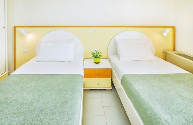 Xenios Port Marina Hotel - Photo 12