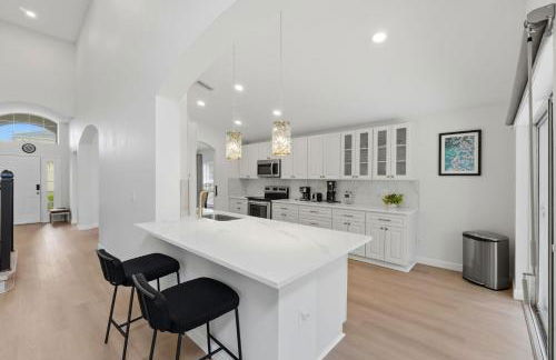 The Seasons Retreat 5BR Oasis with Private Pool - Foto 7