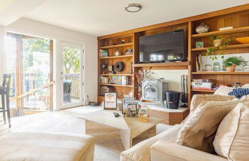 Modern 2 BR 2BA Biz Friendly Duplex with Fast Wi-Fi and Workspaces - Foto 45