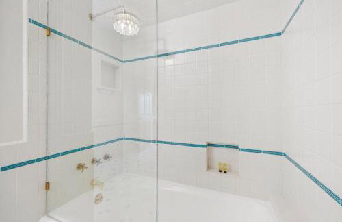 Beverly Hills 6BR Haven w Pool Hot Tub - Foto 50