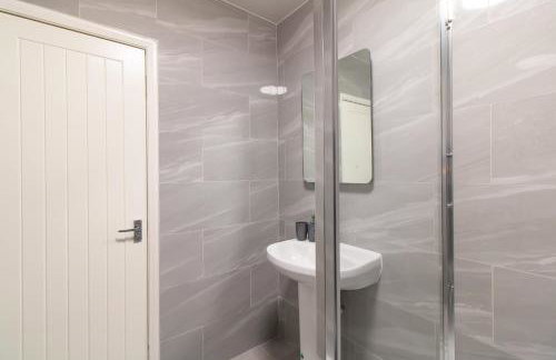 Comfortable 2BR Home 4 Beds Great for Small Groups - Foto 53