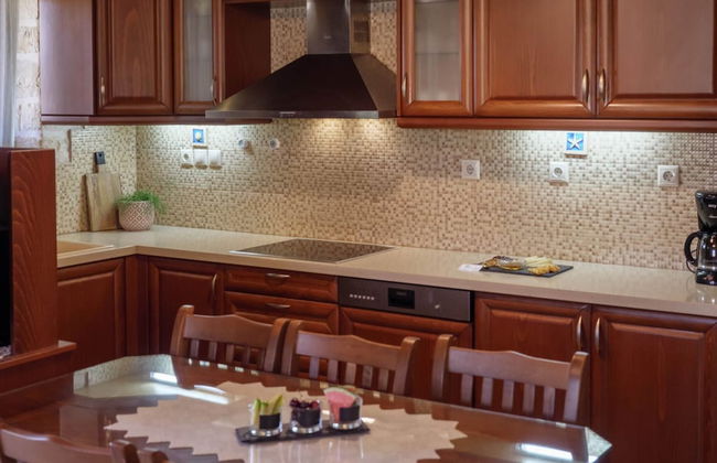 Luxurious Villa With Private Pool, Near a Couple of Restaurants & Sandy Beach - Foto 9