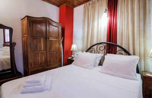 Harikleia & Maria Kefala's Land - Foto 35