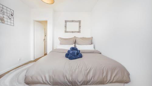 Excellence Deluxe Suite mit Balkon & Stadtblick - zentral an der Messe Essen - Foto 5, towels