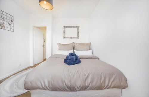 Excellence Deluxe Suite mit Balkon & Stadtblick - zentral an der Messe Essen - Foto 5