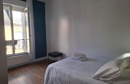 F2 cosy aux portes de Paris - 6 min de RER de Paris Gare de Lyon - Foto 9