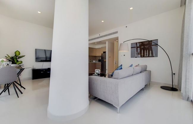 GreenFuture - Stylish Apartment With Panoramic City Views - Photo 6