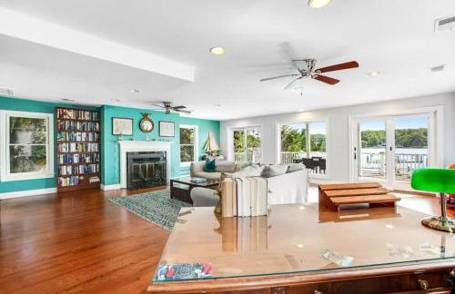 Oasis by the Bay - Waterfront Heated Pool Hot Tub - Foto 8