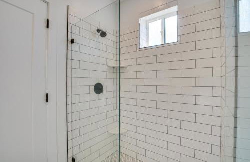 Modern Downtown Provo Townhome with Balcony! - Foto 17