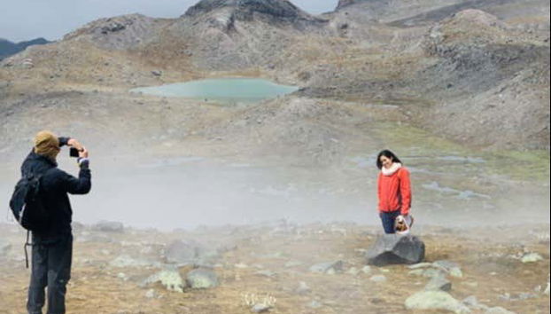 Alla scoperta dei diversi paesaggi del vulcano Carihuairazo