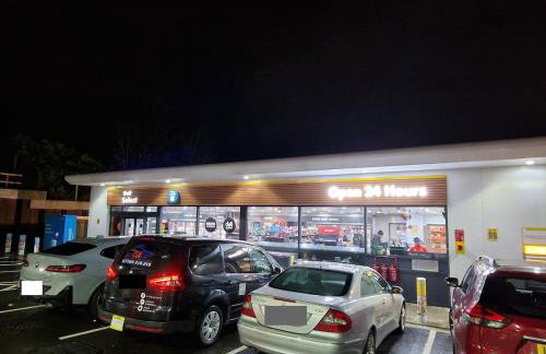 NightRest Homes 5 minutes to Luton Airport -Wifi - Free Parking -Luton - Foto 40