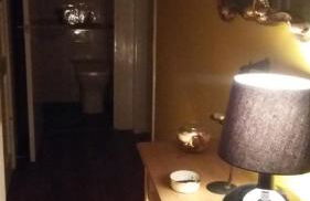 Edinburgh TWO BEDROOM apartment with free side street parking 24 hours - Foto 23