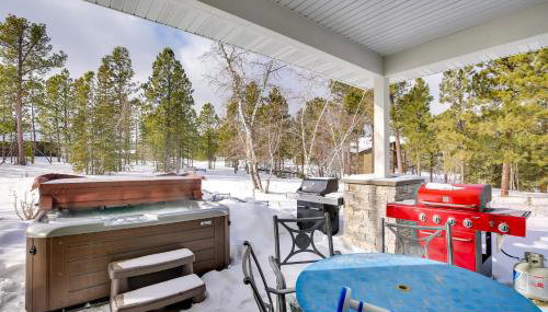 Ride to Sturgis! Modern Group Lodge w/ Hot Tub - Foto 3