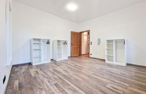 Tolstov House - 6 Room House with Terrace and Parking - 30 Min Messe DUS - Foto 23