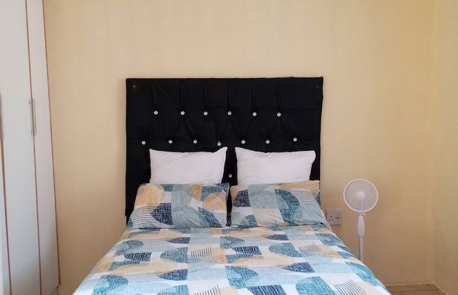 Zone 4 Motel and spa - Photo 2