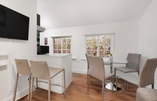 2 Bed Piccadilly Apartment 1 - Photo 4