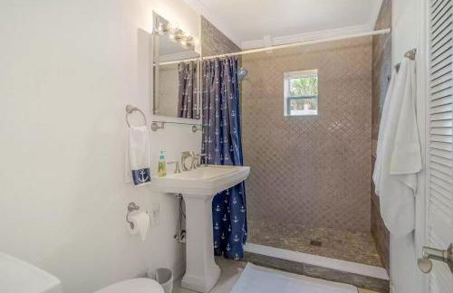 Bathing Suit Beach Bungalow - Foto 5