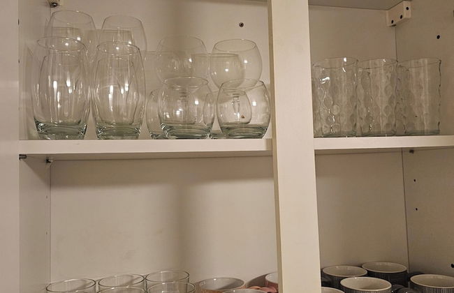 Basement Apartment Near City Centre - Foto 18