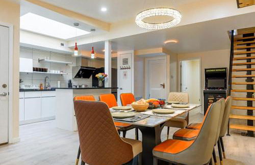 Spacious 3BR Oasis with Patio & Arcade Fun in Philly - Foto 1