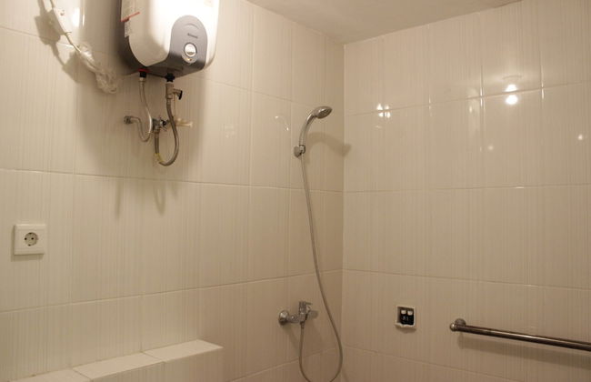 Homey and Chic 2BR Apartment Newton Residence - Foto 18