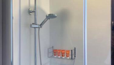 Sofia - Photo 4, Shower