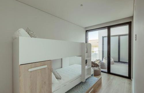 SereneScape Villa - Fernão Ferro - Foto 38