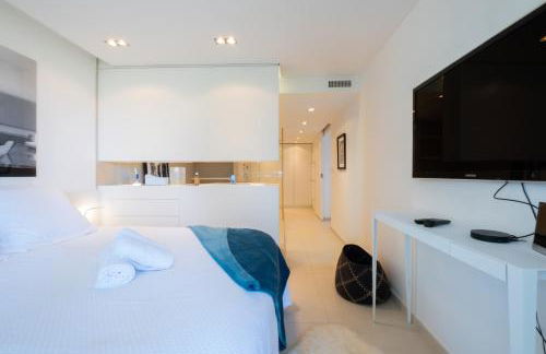 Elegant 3-Room Apartment with Terrace Pool & Island Views - Foto 27