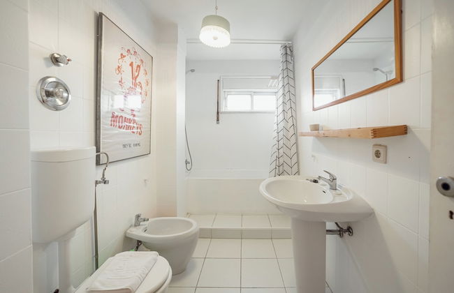 Sunny & Bright Duplex by Vacationy - Foto 7