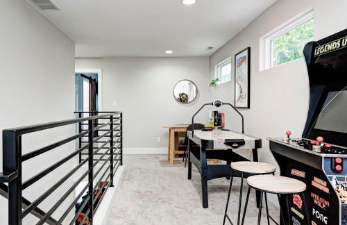 Indy Getaway - 5BR - Sleeps 16 - Arcade games - Perfect for families and groups - Foto 44