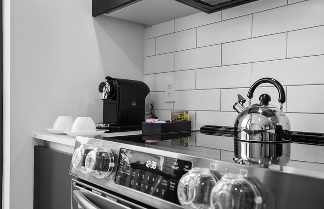 Incredible Downtown Miami City View - Photo 11