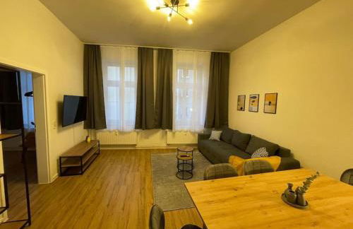 LUCKY STAYS LS04 - Vollausstattung - Zentrum - Aufzug - große Küche - 2 Zimmer - Smart-TV - Foto 15