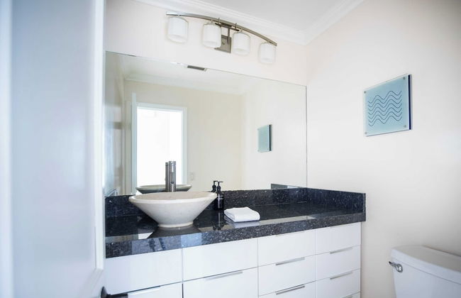 Villa Valencia by Avantstay Entertainers Dream w/ Outdoor Kitchen, Spa & Views - Foto 24