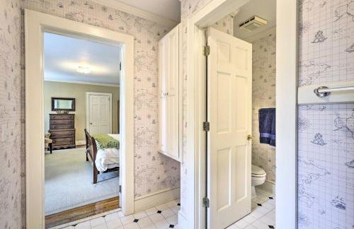 Lush Elkin Home with Porch Views and Pool Table - Foto 34