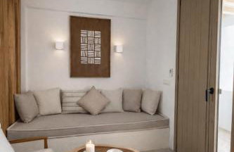 REYA suites - Photo 23