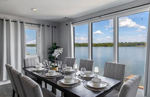 New Renovated 5BD Home with Hot Tub Sauna & Game Rm - Foto 4