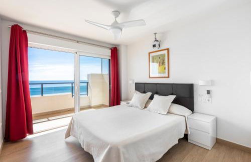 BEACHFRONT -- NEW LUXURY Apartment -- 1ª Linea Playa -- Fuengirola CITY CENTER -- Private PARKING -- Panoramic Sea Views -- - Photo 11