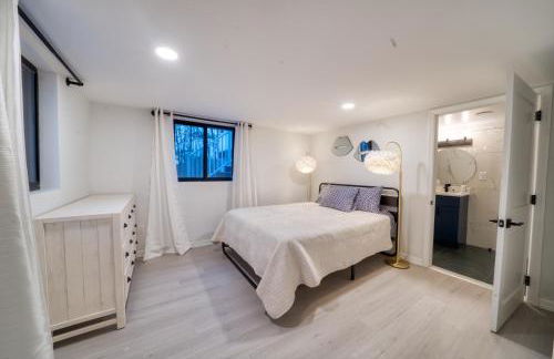 Brand New House with Huge Patio - Photo 19