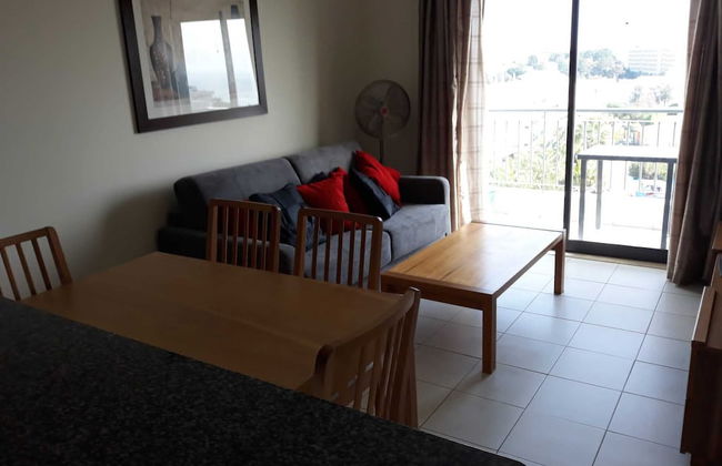 Remarkable 1-bed Apartment in Olhos de Água - Photo 12