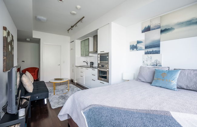 Maple Leaf Square - Photo 24