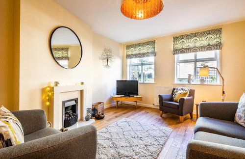 Buxton centre cosy cottage with free secure parking - Foto 20