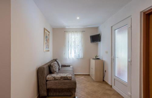 House Oliva with private pool and large garden - Photo 33