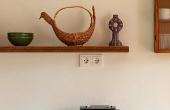 VYTINA LOFTS - Cozy 2-Level Loft Apartments with Fireplace & Mountain Views - Photo 44