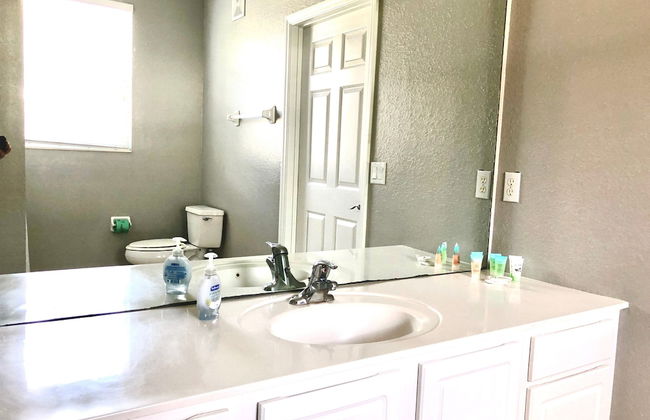 301 - Super Clean & Beautiful. Pools, Gym, Lake - Foto 9