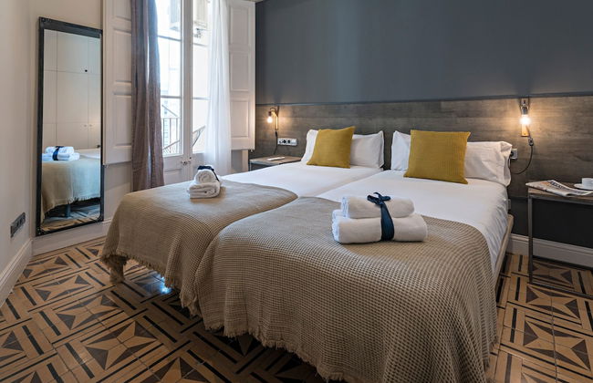 Habitat Apartments Eixample Balconies - Photo 2