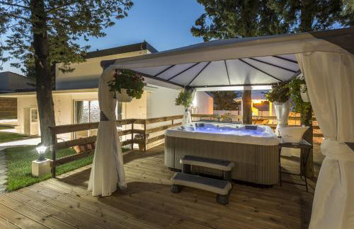 Luxury villa with a swimming pool Split - 13408 - Photo 15